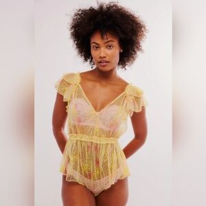 Free People Postcard From Paris Lace Bodysuit Yellow Teddy NWT Lingerie S-I62